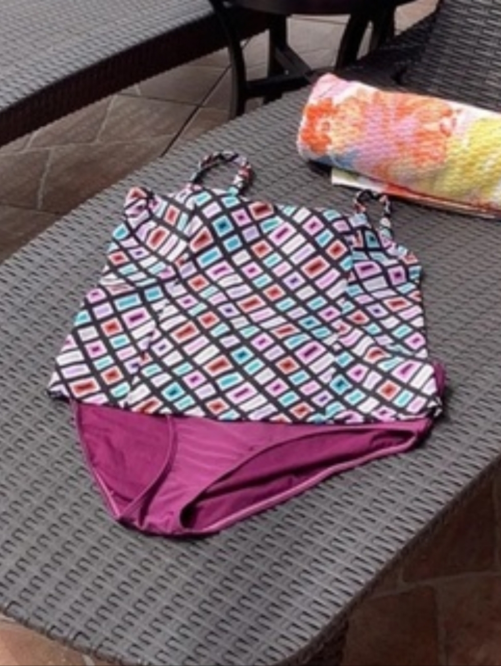 Fit 4 You tankini colorful nice pattern size 16 purple bottom.